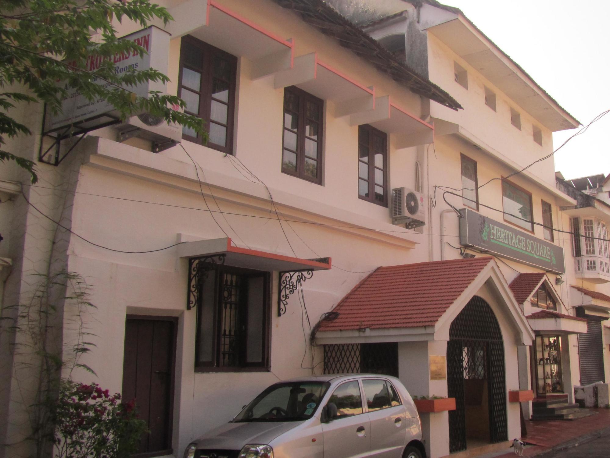 Madeleine Inn Kochi Екстериор снимка
