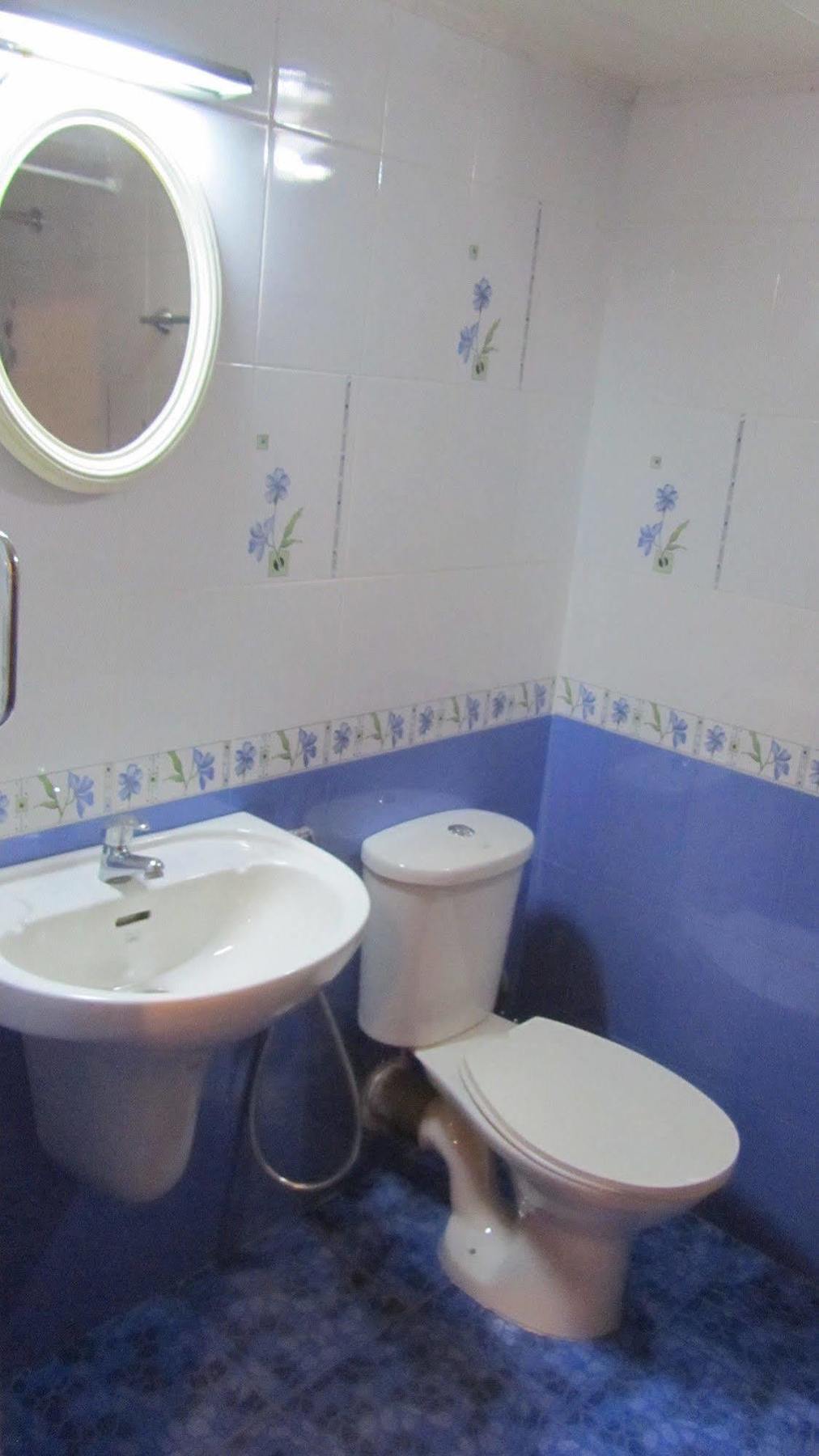 Madeleine Inn Kochi Екстериор снимка